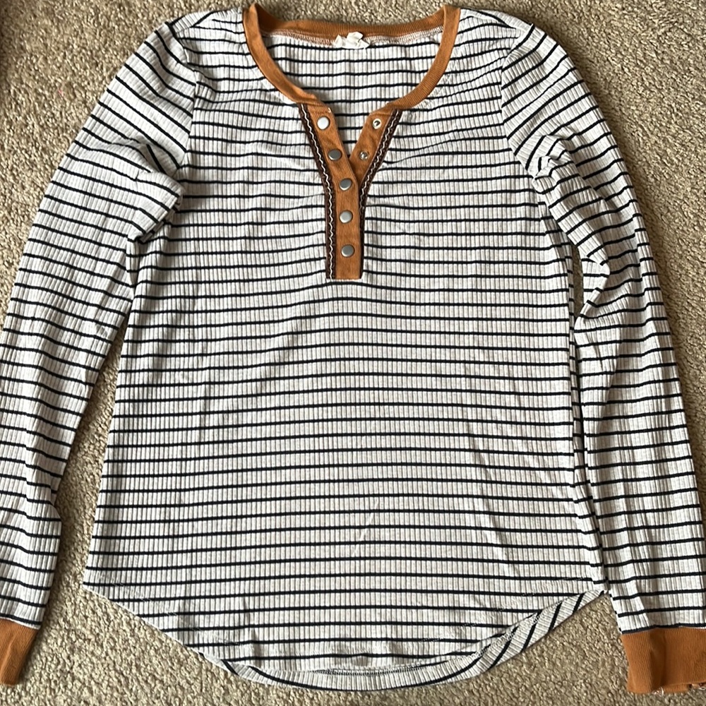 Hem & Thread Shirt